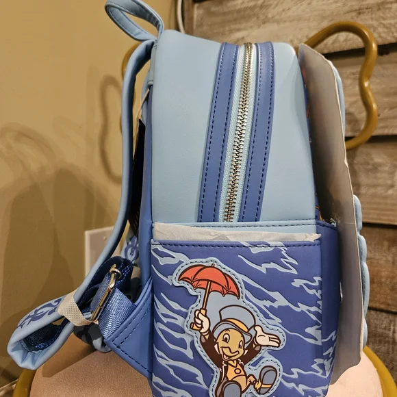 Pinocchio Lenticular Loungefly - Picture 3 of 4